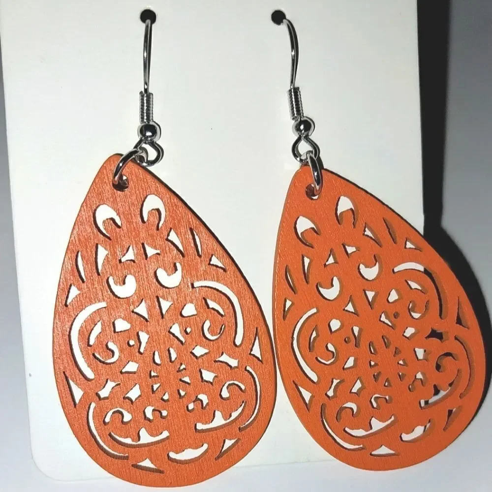 Ladies Orange Beautiful hollow leaf fashion earrings